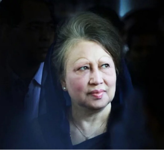 সাবেক প্রধানমন্ত্রী দেশনেত্রী বেগম খালেদা জিয়া